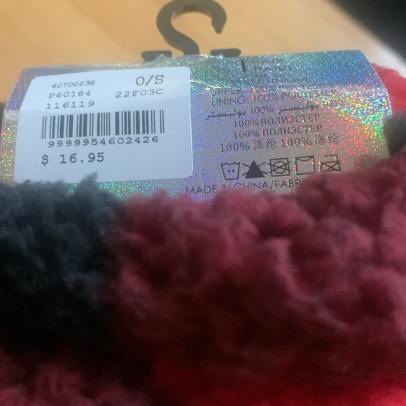 🏃🏻‍♀️‍➡️🏃🏻‍♂️‍➡️2 for $22 item Women’s Anti Slip Slipper Socks. OS NWT - Picture 2 of 3